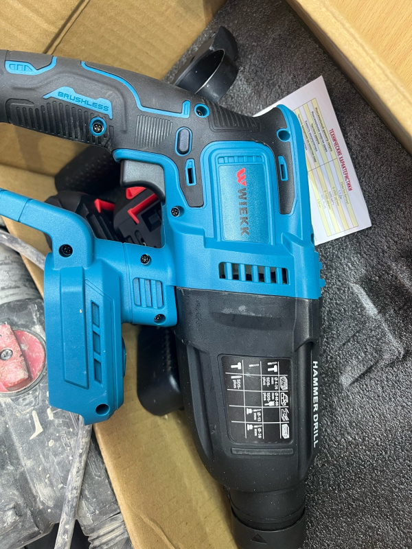 Перфоратор Wiekk 2АКБ