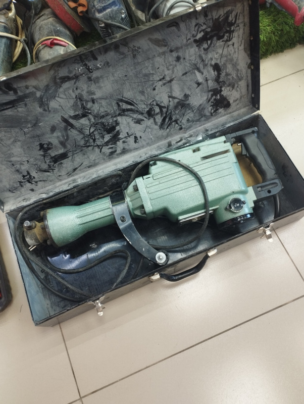 Отбойный молоток Кратон 2200