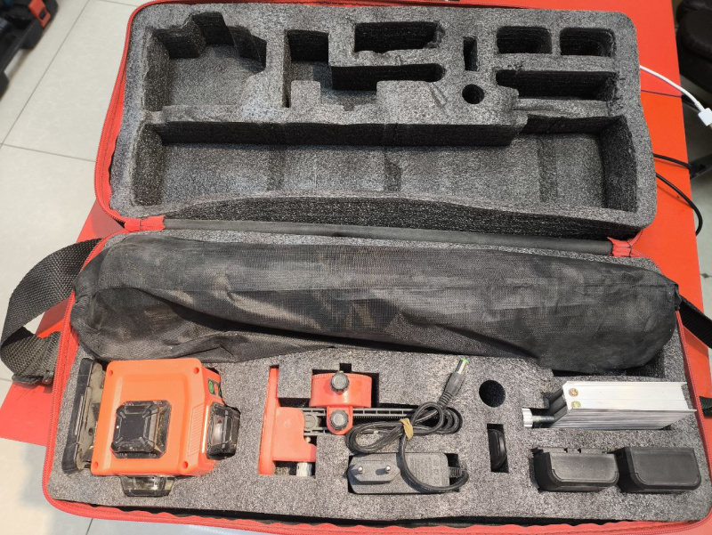 Лазерный уровень ACDC 4D 16 линий