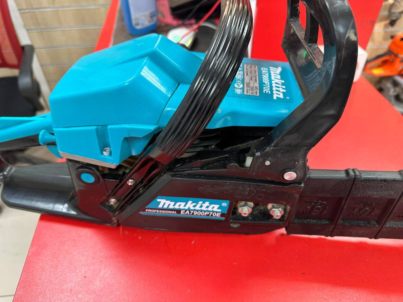Бензопила Makita EA7900P70E